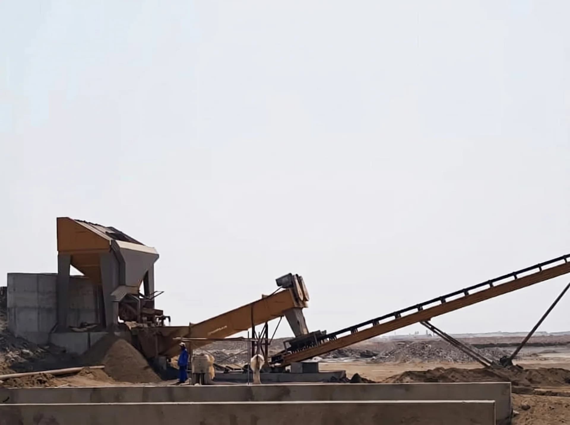 SAND WASHING SCREW — Oman kurulum referansı