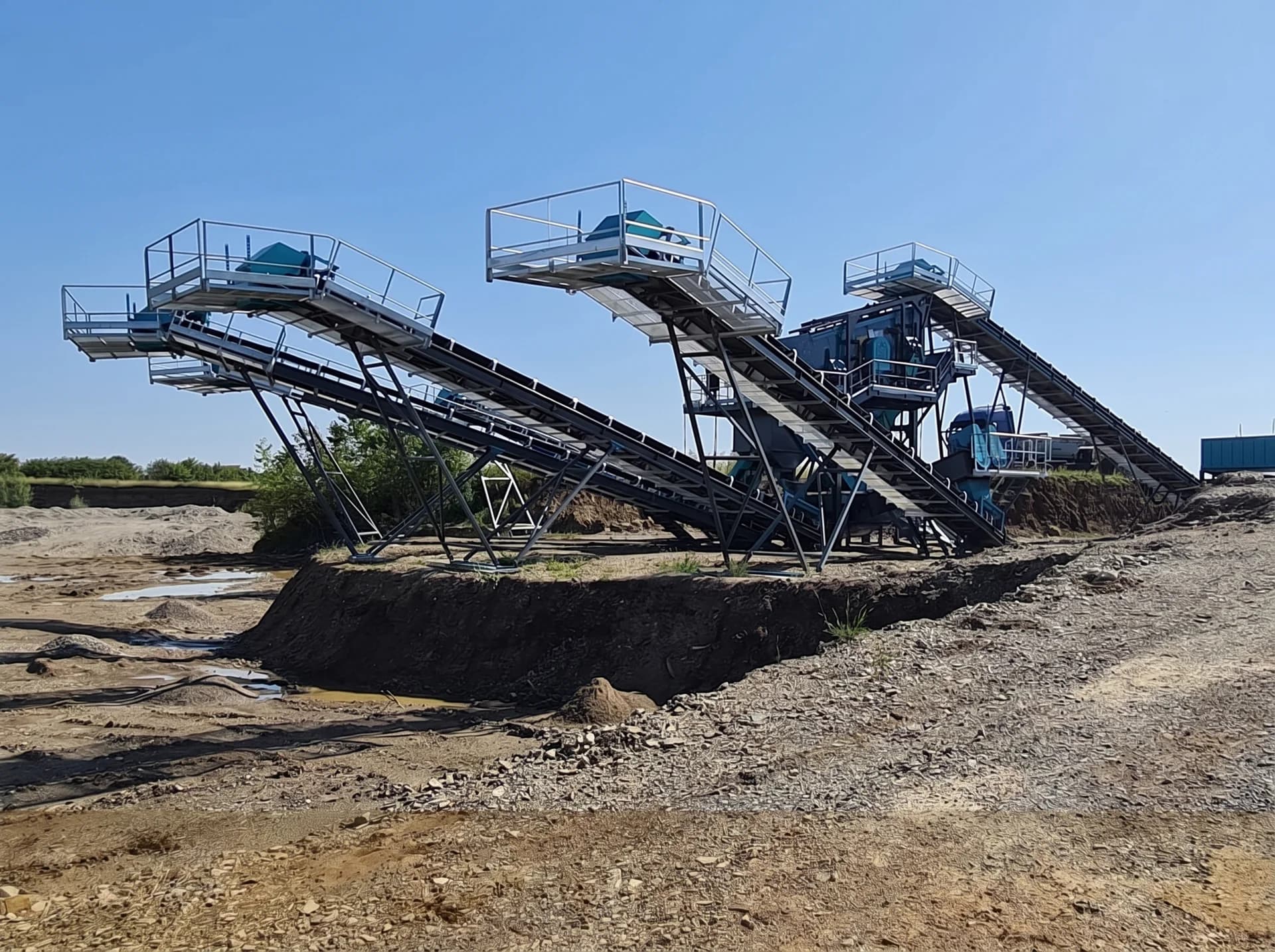 SCREENING AND WASHING PLANT — Romania kurulum referansı