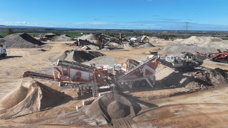 V-90 Mobil Dikey Şaftlı Darbeli Kırma Tesisi 200-250 TPH