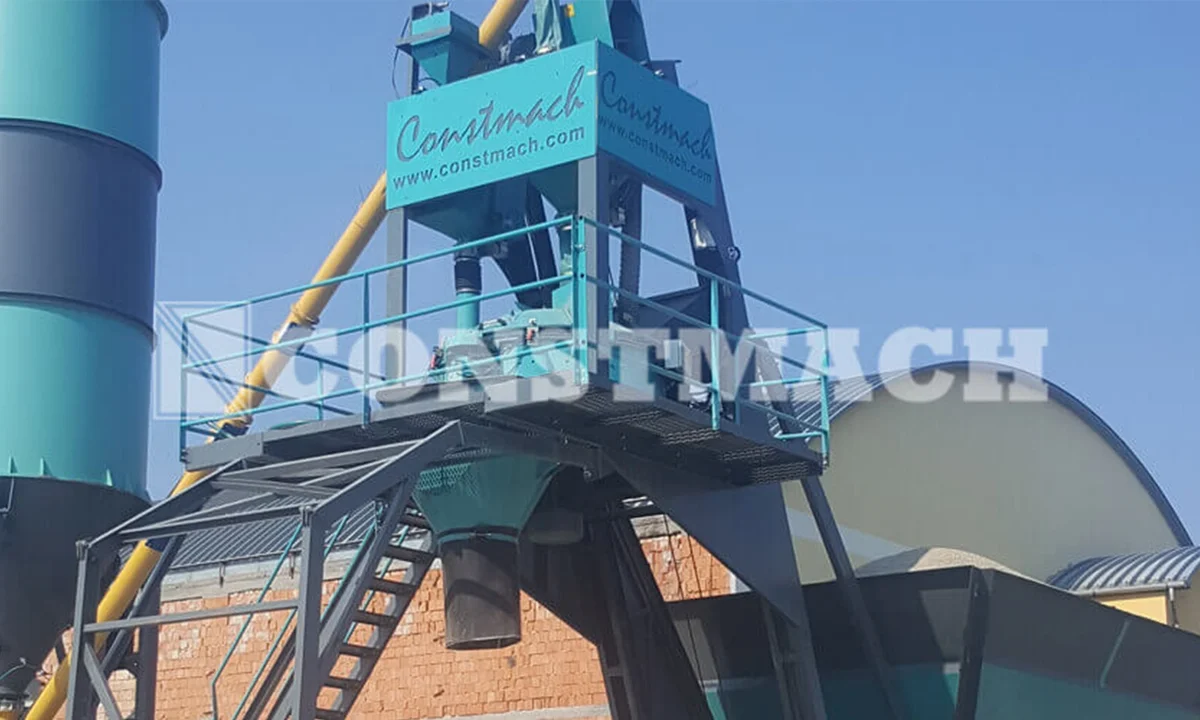 Constmach Compact 30 Concrete Plant Installed in Hungary