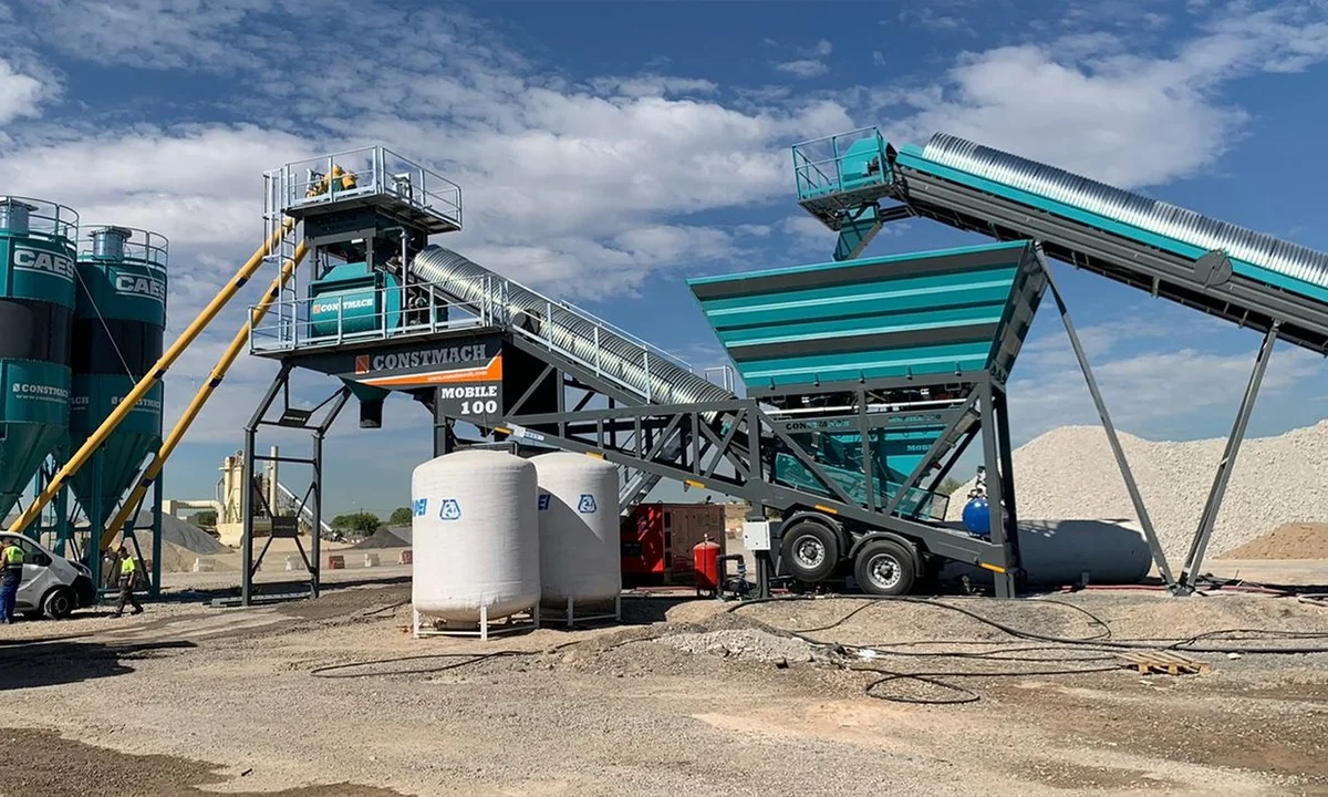 Constmach Mobile 100 Concrete Plant Delivers High Performance in Spain