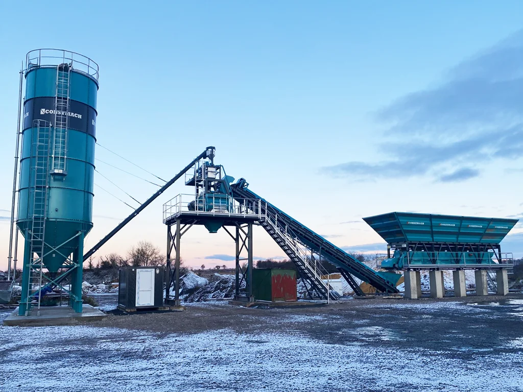 Constmach Compact 60 Concrete Batching Plant Now Operating in Czechia