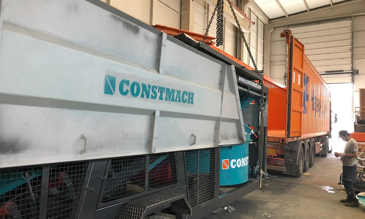 Constmach Mobicom 30 Mobile Concrete Plant Shipped to Nigeria