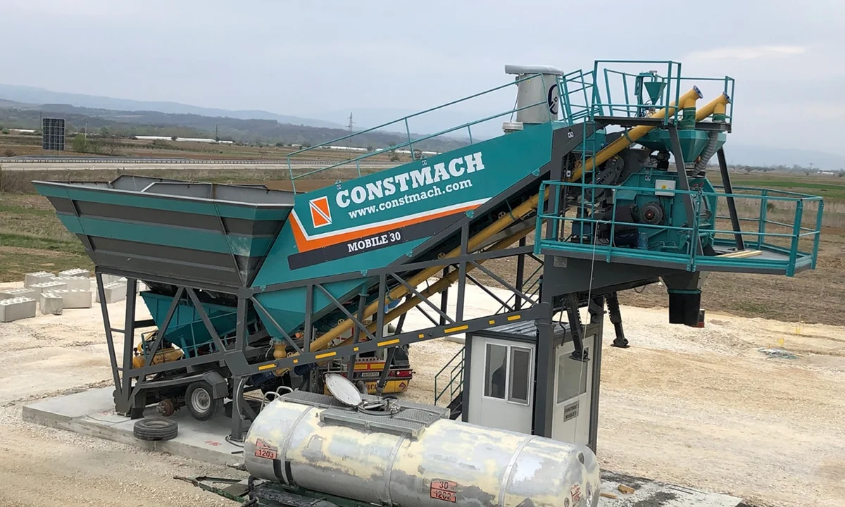 Constmach Mobile 30 Mobile Concrete Plant Now Operating in Serbia