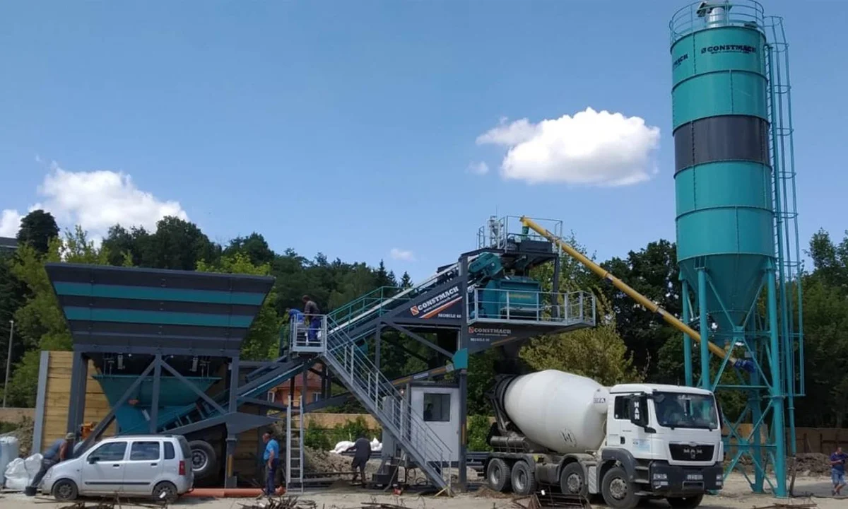 Constmach Mobile 60 Mobile Concrete Plant Taken Into Operation in Hungary