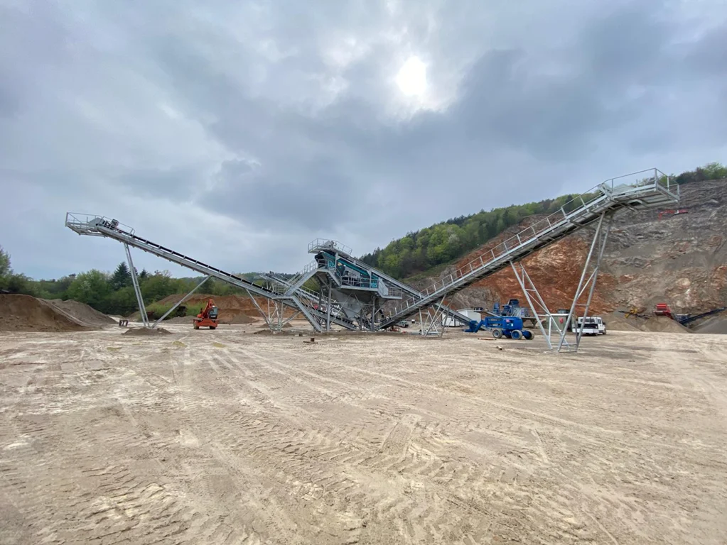 Constmach CVS 2470 Vibrating Screen Now Operating in Croatia