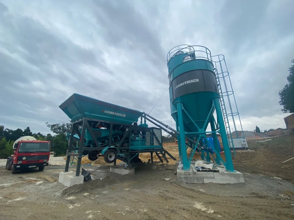 Constmach Mobicom 30 Mobile Concrete Plant Commissioned in Portugal