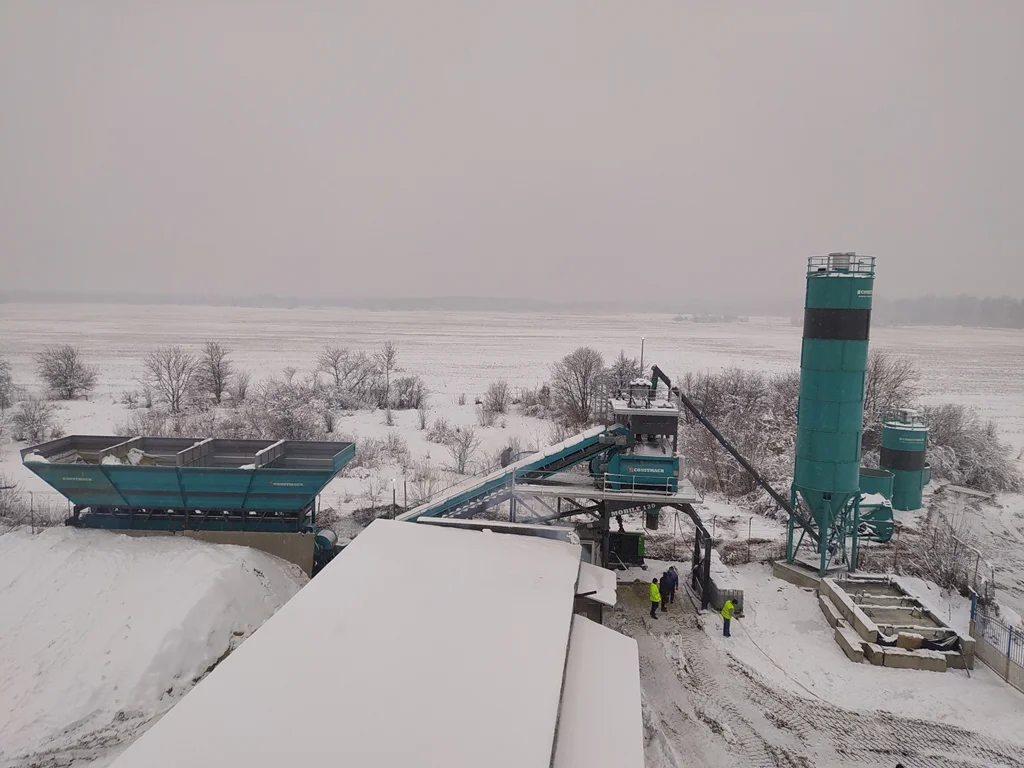 Constmach Mobile 120 Twin-Shaft Plant Supports Reconstruction in Ukraine