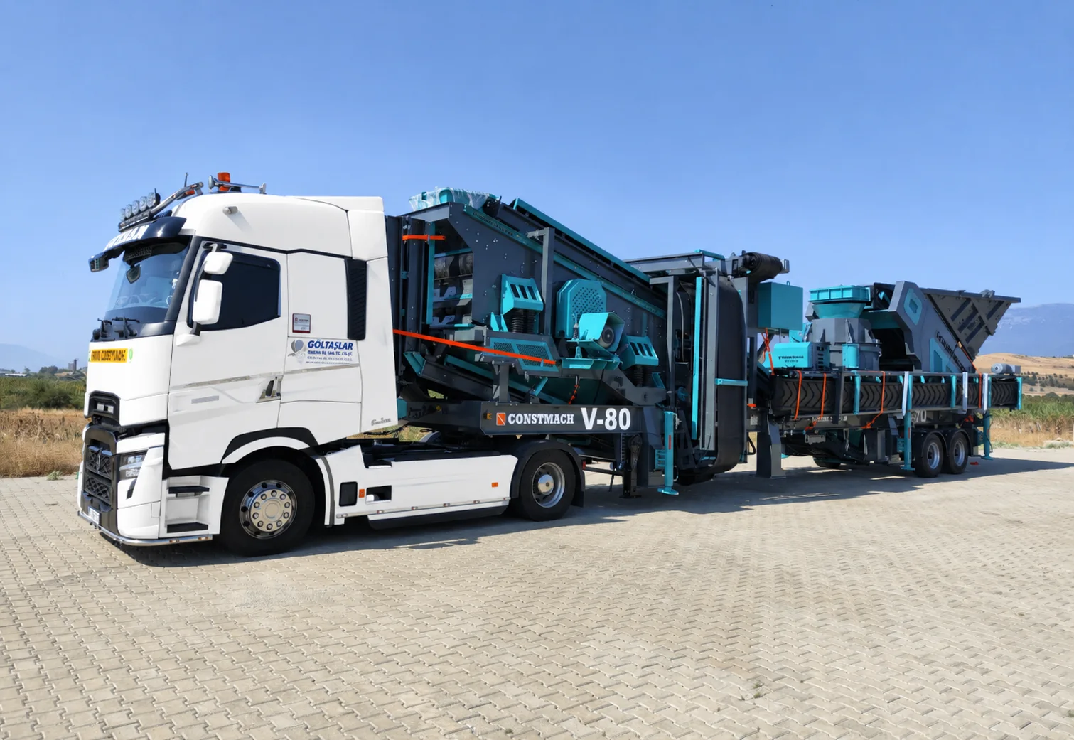 V-80 Mobile Sand Making Plant transport